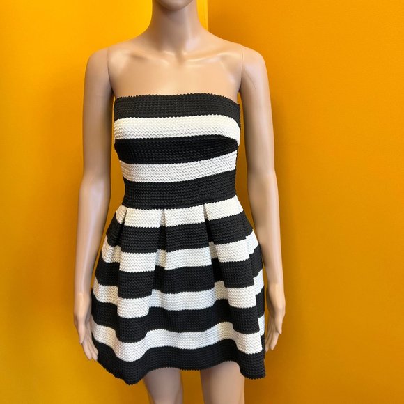 Aniina - Picture 1 of 2